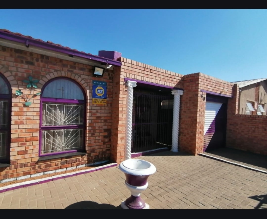  Bedroom Property for Sale in Heidedal Free State